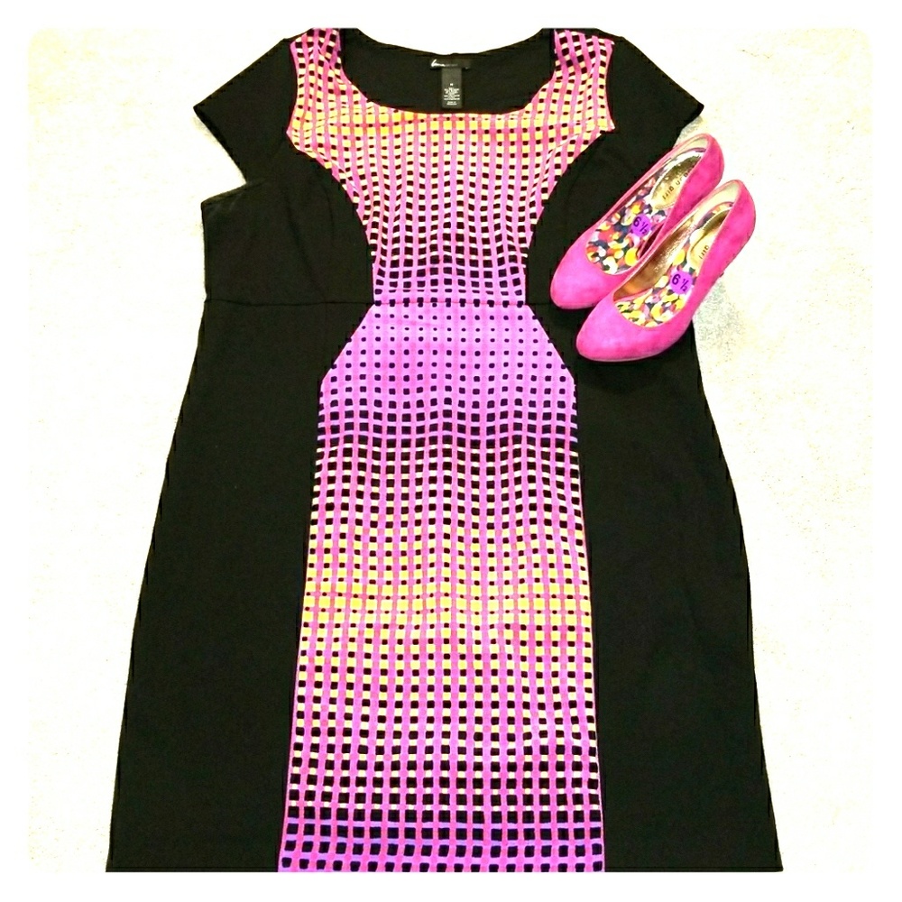 Beautiful fitted dress!